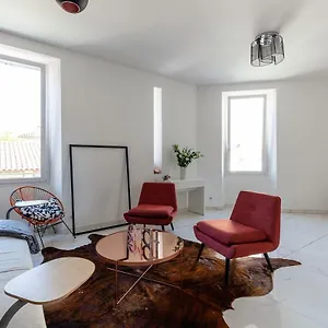 Bed & Breakfast Alpinias, Marseilles